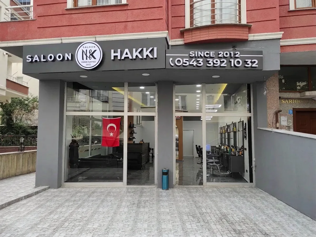 Dükkânımızın girişi